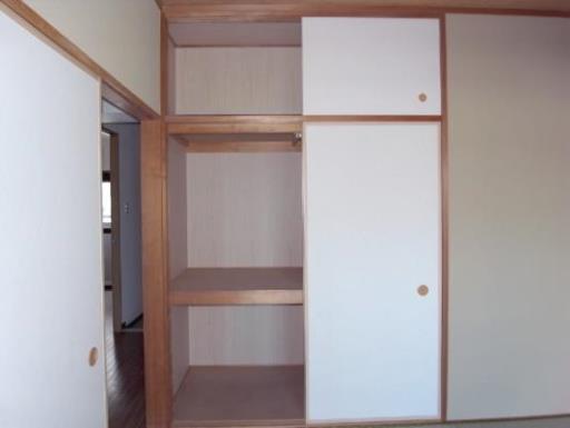 ラフィーネ八千代 302の写真