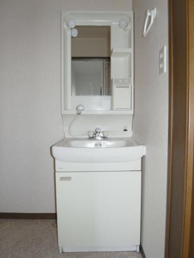 リバーサイド五番館 101の写真