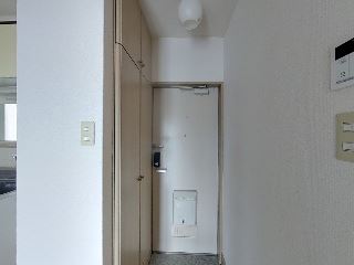 スカイスクレーパー102号室