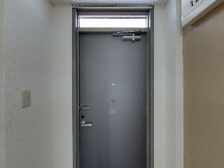 フローラ203号室